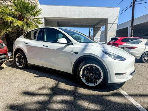 2020 Tesla Model Y Long Range