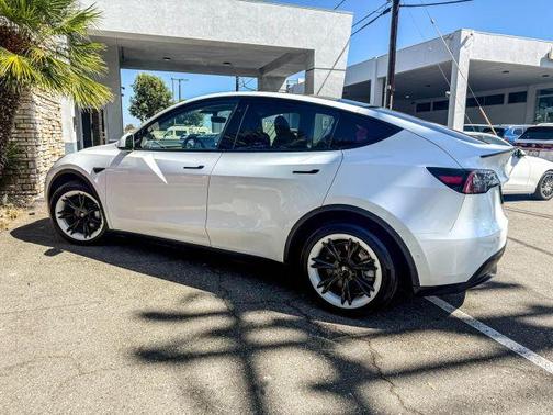 2020 Tesla Model Y Long Range