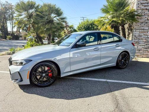 2024 BMW 330 i