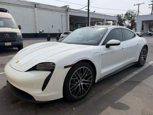 White 2022 Porsche Taycan Base