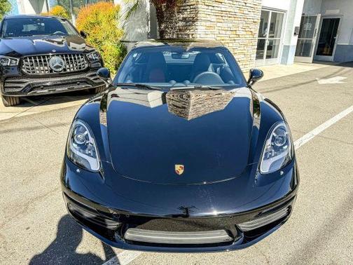 2023 Porsche 718 Cayman 