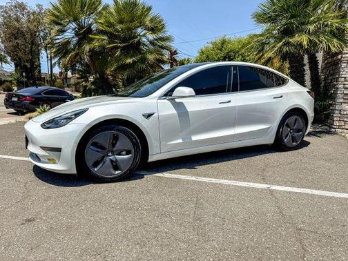 2020 Tesla Model 3 Standard Range Plus
