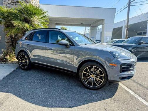2024 Porsche Cayenne Base