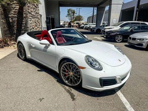 White 2017 Porsche 911 Carrera 4S