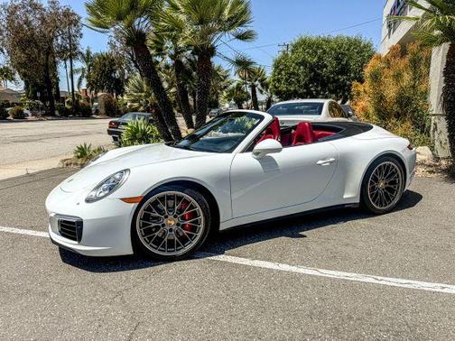 White 2017 Porsche 911 Carrera 4S