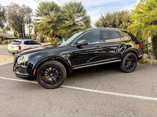 2020 Bentley Bentayga V8