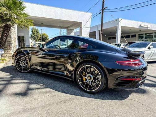 2017 Porsche 911 Turbo S