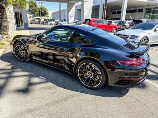 2017 Porsche 911 Turbo S