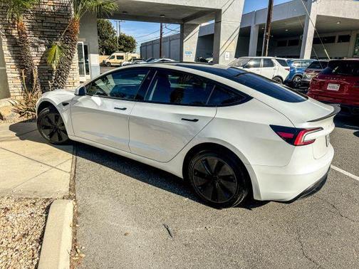 2025 Tesla Model 3 Long Range