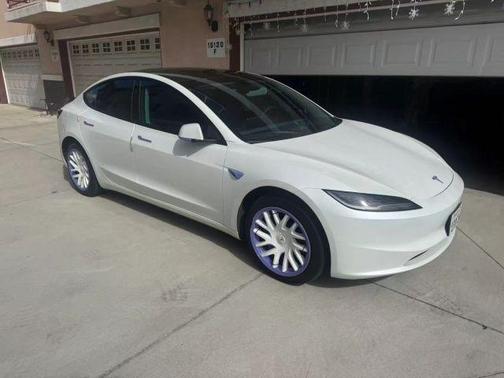 2025 Tesla Model 3 Long Range