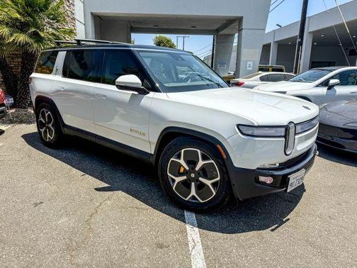 2023 Rivian R1S Adventure Quad Motor Large Pack
