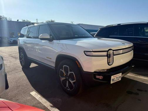 2023 Rivian R1S Adventure Quad Motor Large Pack