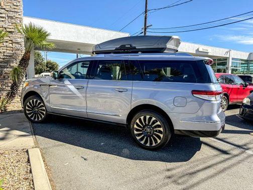 2022 Lincoln Navigator L Black Label