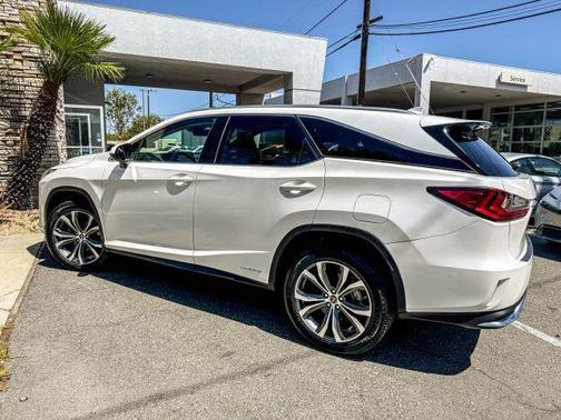 White 2019 Lexus RX 450hL