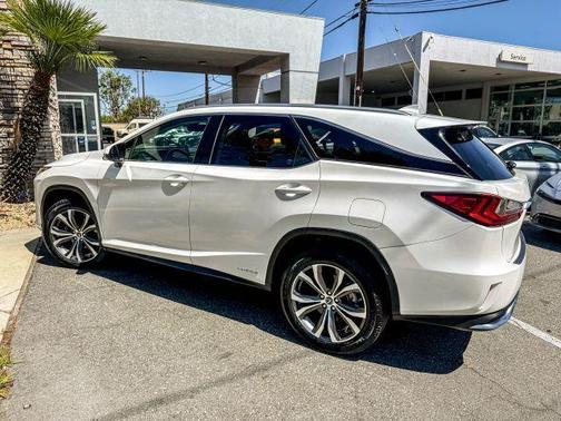 White 2019 Lexus RX 450hL