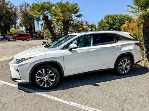 White 2019 Lexus RX 450hL