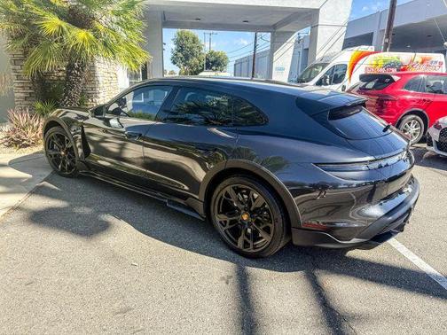 2023 Porsche Taycan Turbo S