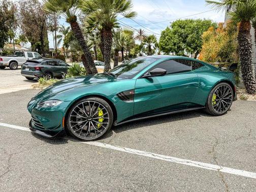 Green 2023 Aston Martin Vantage F1 Edition