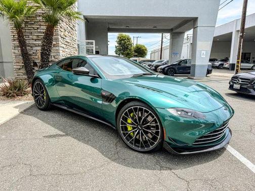 Green 2023 Aston Martin Vantage F1 Edition
