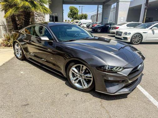 2020 Ford Mustang EcoBoost Premium