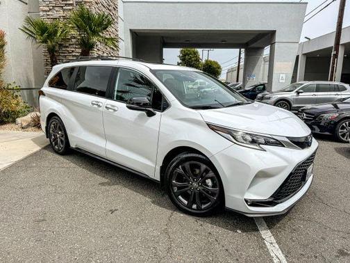 2024 Toyota Sienna XSE