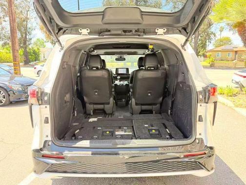 2024 Toyota Sienna XSE