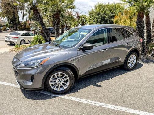 Gray 2022 Ford Escape SE