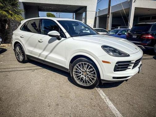 2022 Porsche Cayenne Platinum Edition