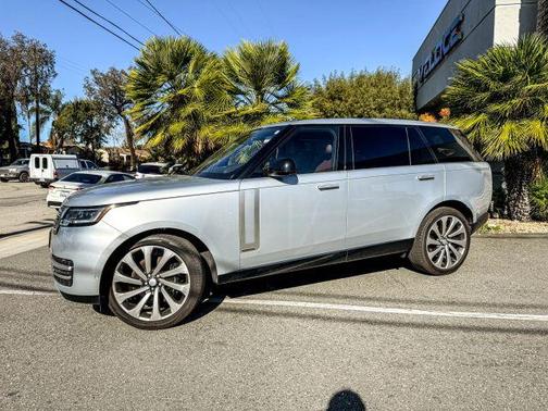 2023 Land Rover Range Rover Autobiography