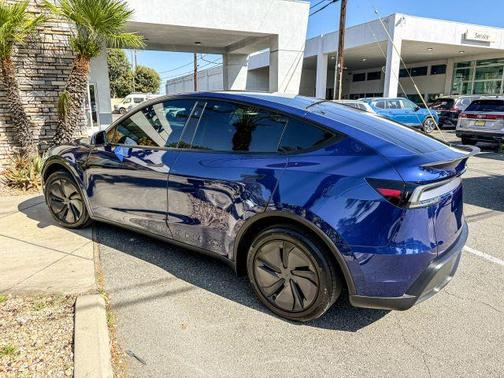 Blue 2026 Tesla Model Y Long Range