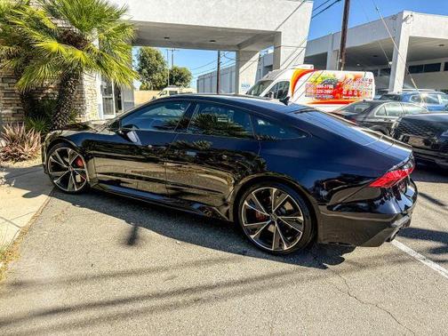 2021 Audi RS 7 4.0T quattro