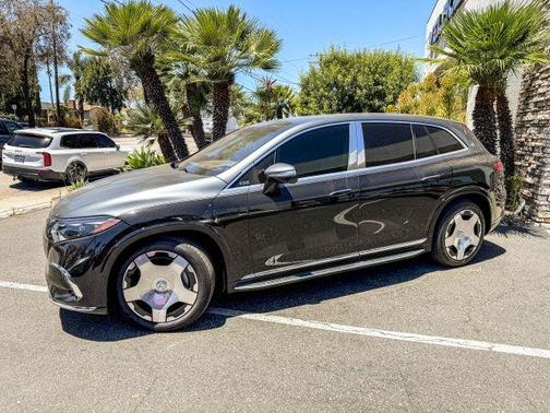 Obsidian Black Metallic 2025 Mercedes-Benz Maybach EQS 680 Base 4MATIC 4MATIC