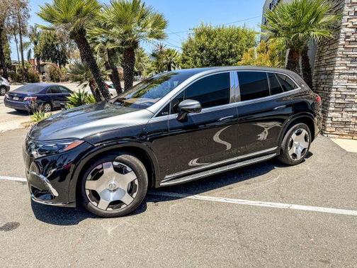 Obsidian Black Metallic 2025 Mercedes-Benz Maybach EQS 680 Base 4MATIC 4MATIC