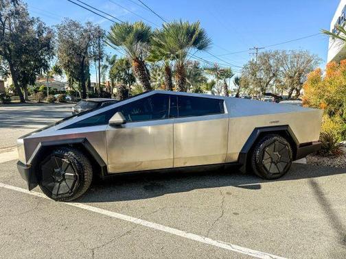 2024 Tesla Cybertruck Base