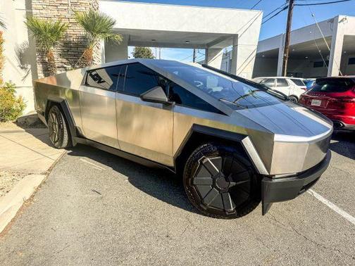 2024 Tesla Cybertruck Base