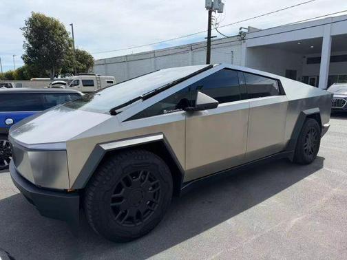 2024 Tesla Cybertruck Base