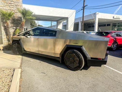 2024 Tesla Cybertruck Base