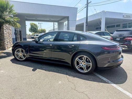 2020 Porsche Panamera 4S
