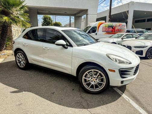 2015 Porsche Macan S