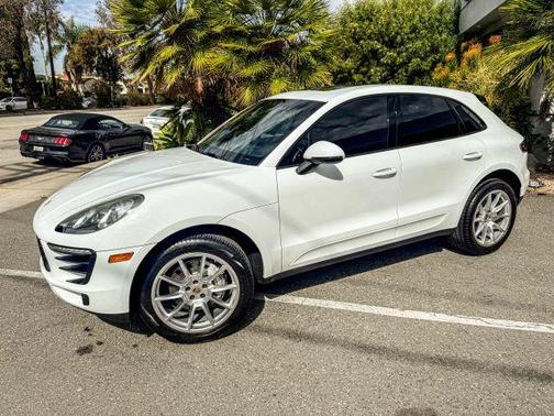 2015 Porsche Macan S