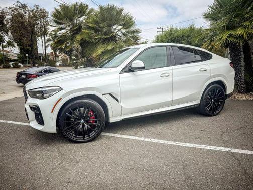 2023 BMW X6 xDrive40i