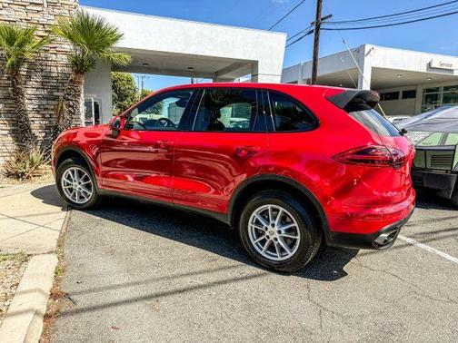 Red 2016 Porsche Cayenne Base