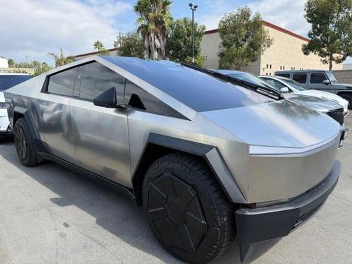 2024 Tesla Cybertruck Base