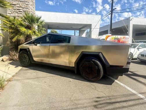 2024 Tesla Cybertruck Base
