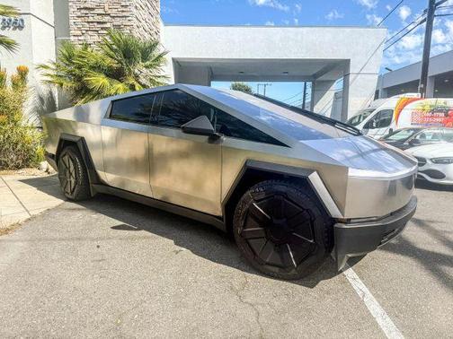 2024 Tesla Cybertruck Base