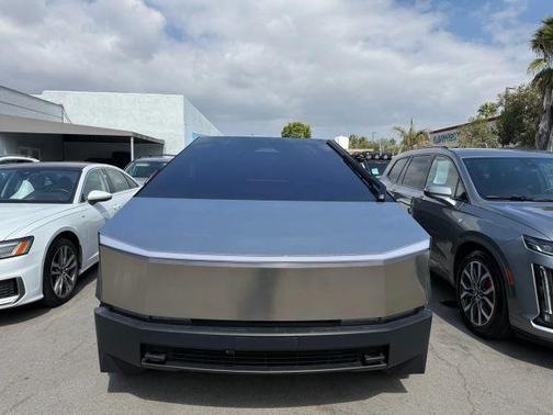 2024 Tesla Cybertruck Base