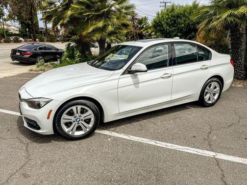 2016 BMW 328 i