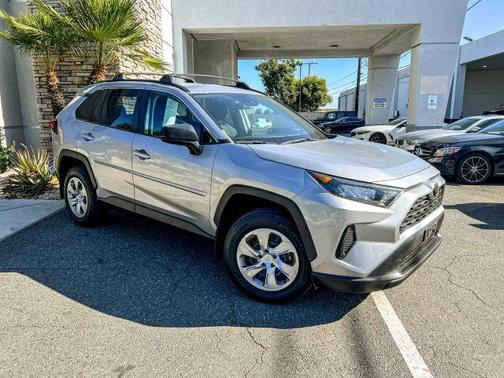 2019 Toyota RAV4 LE