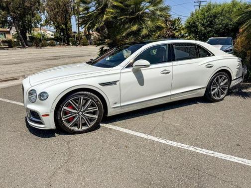 2022 Bentley Flying Spur V8