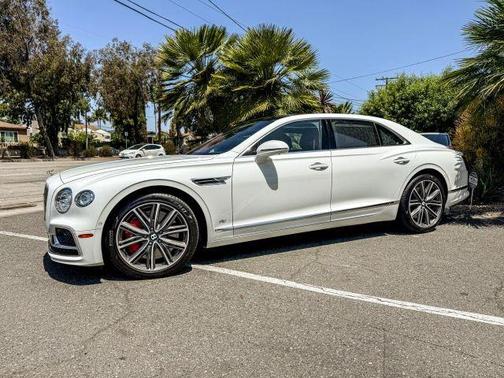 2022 Bentley Flying Spur V8